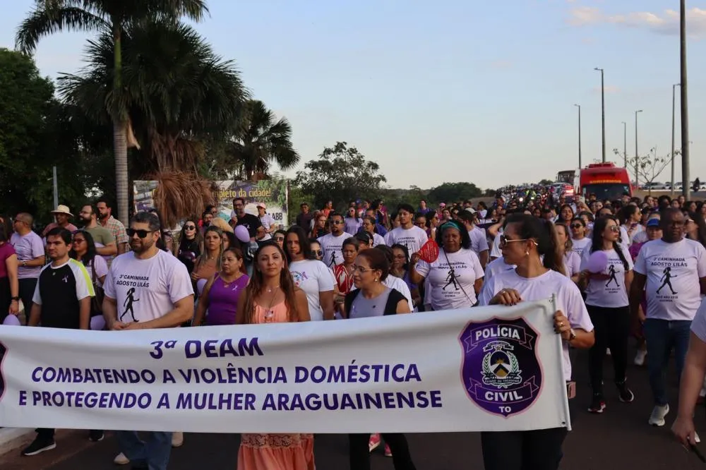3ª Caminhada Agosto Lilás reforça combate à violência contra a mulher em Araguaína