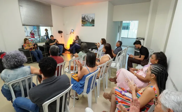 Mesa temática no Flito reúne escritores, representantes da cultura e público para debater políticas públicas e fortalecer a literatura independente no Tocantins - Foto: Marco Antônio Gama/Governo do Tocantins